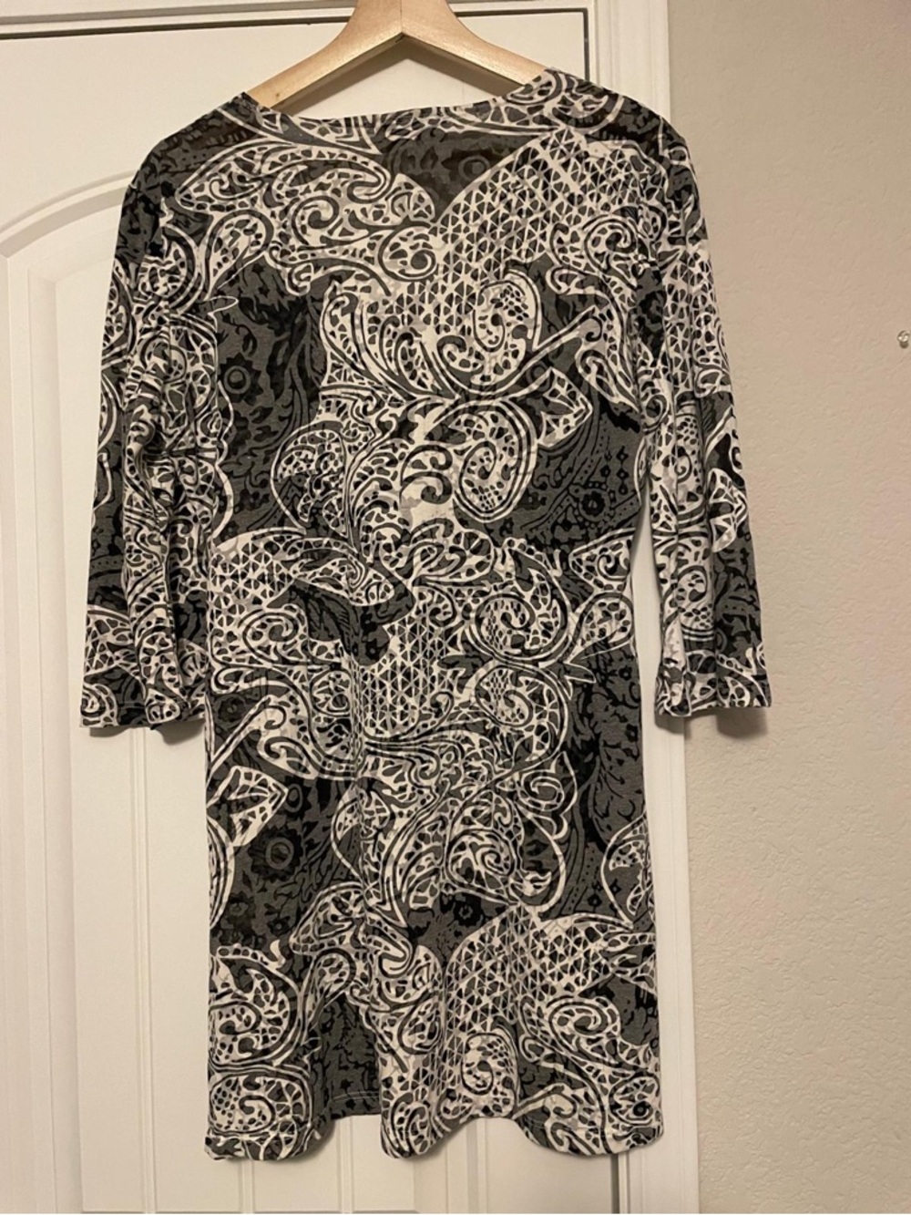 J Valdi Paisley black grey and white dress. Size Medium